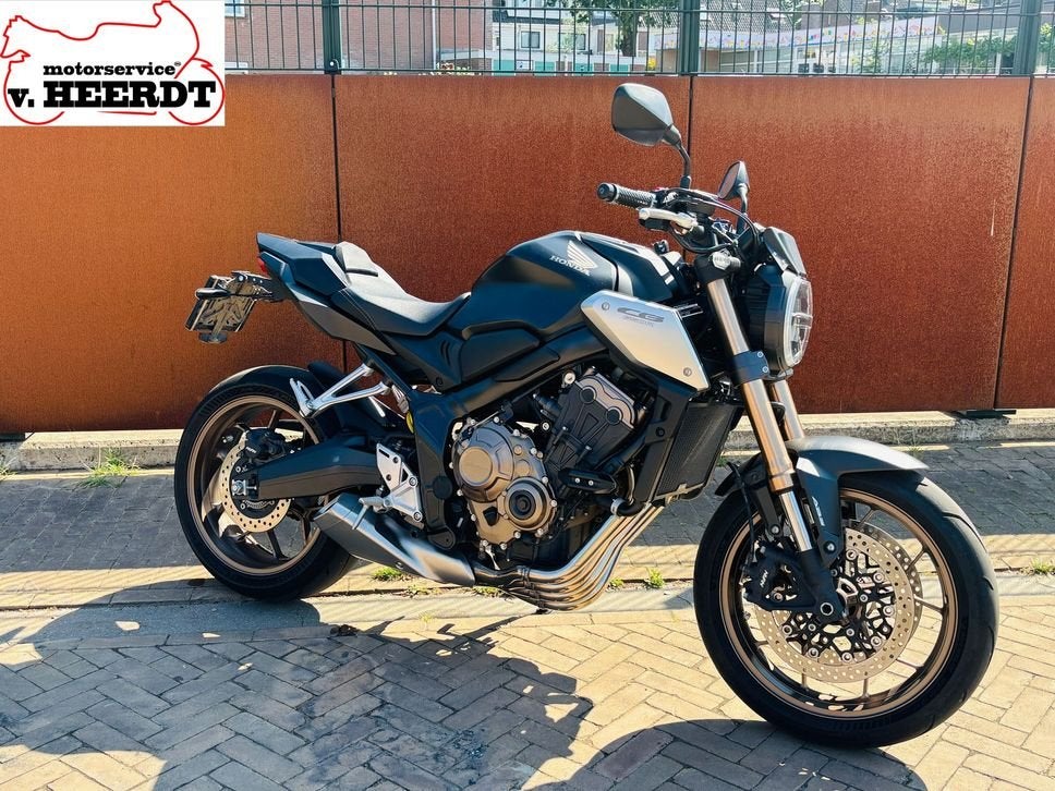 HONDA CB 650 R (bj 2021) 29,258 km, HONDA, 649 cc, Bedrijf, Onbekend