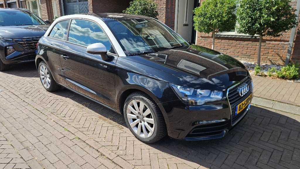 Audi A1 1.2 Tfsi 63KW 2012 Zwart, Voorwielaandrijving, Stof, A1, 4 cilinders