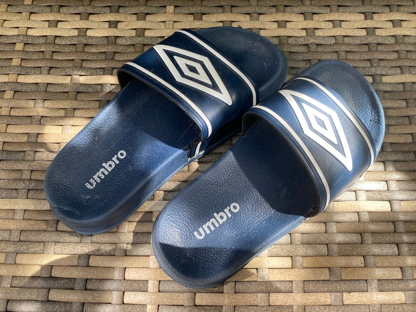 Umbro slippers (30), Ophalen, Gebruikt, Jongen of Meisje, Overige typen