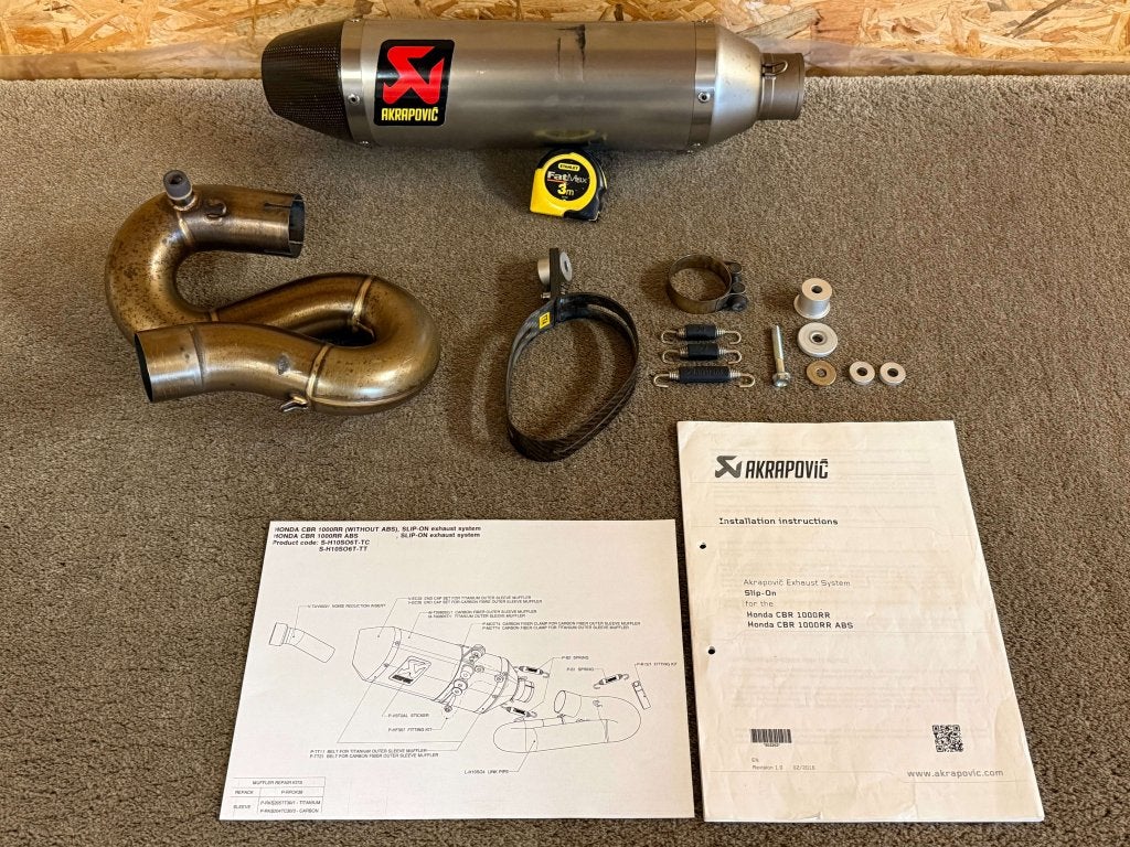 Akrapovic uitlaat demper Honda CBR1000RR 2008-2013 SC59, Motoren, Gebruikt, Verzenden, Media@akrapovic.com, Malo Hudo 8a, Ivančna Gorica, 1295, SI