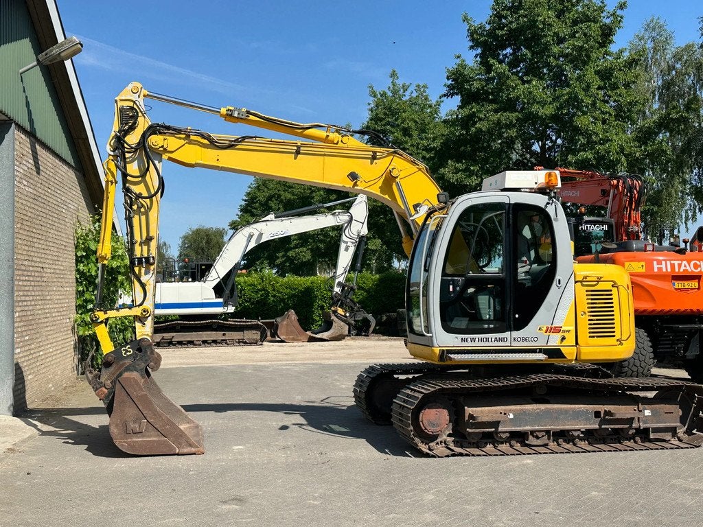 New Holland E115SR-1ES (bj 2005), Graafmachine