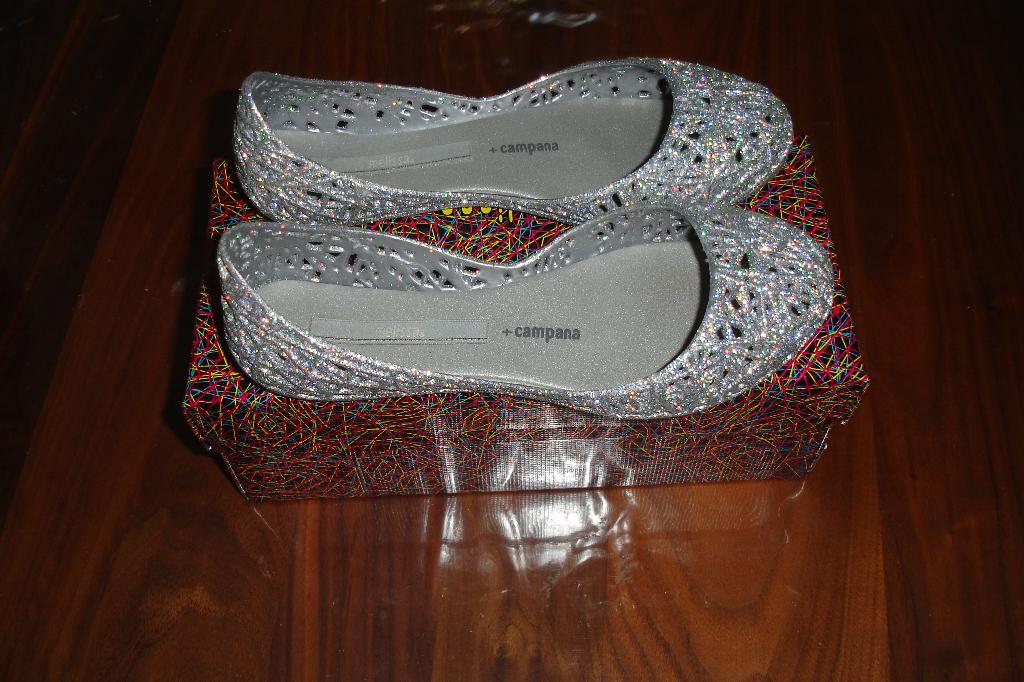Mini melissa pump plastic schoen maat 33 zilver: nieuw!, Meisje, Schoenen, Nieuw, Ophalen of Verzenden