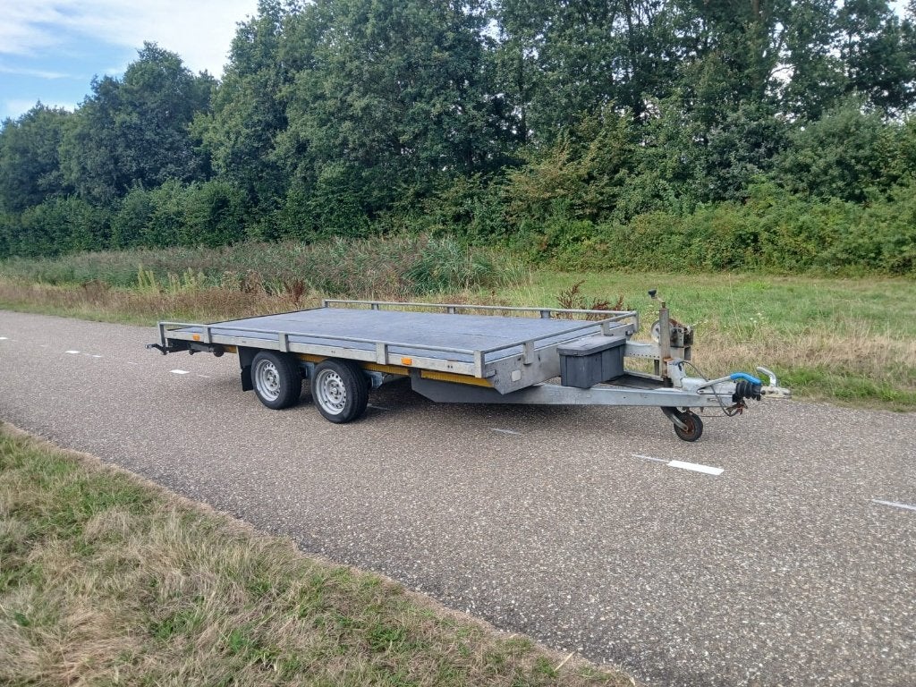 Eduard autotransporter, Ophalen, Gebruikt