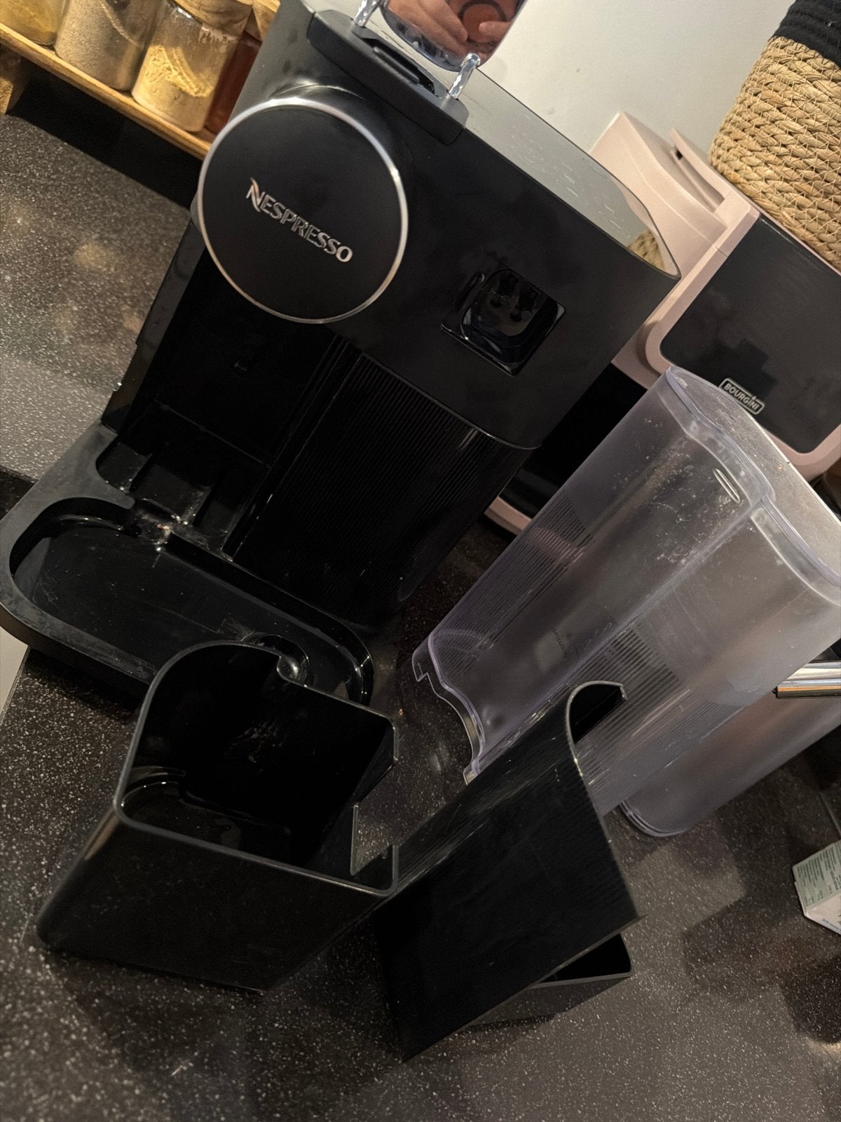 Nespresso De'Longhi Lattissima One Koffiezetapparaat, Witgoed en Apparatuur, Koffiezetapparaten, Ophalen, Koffiemachine, Zo goed als nieuw