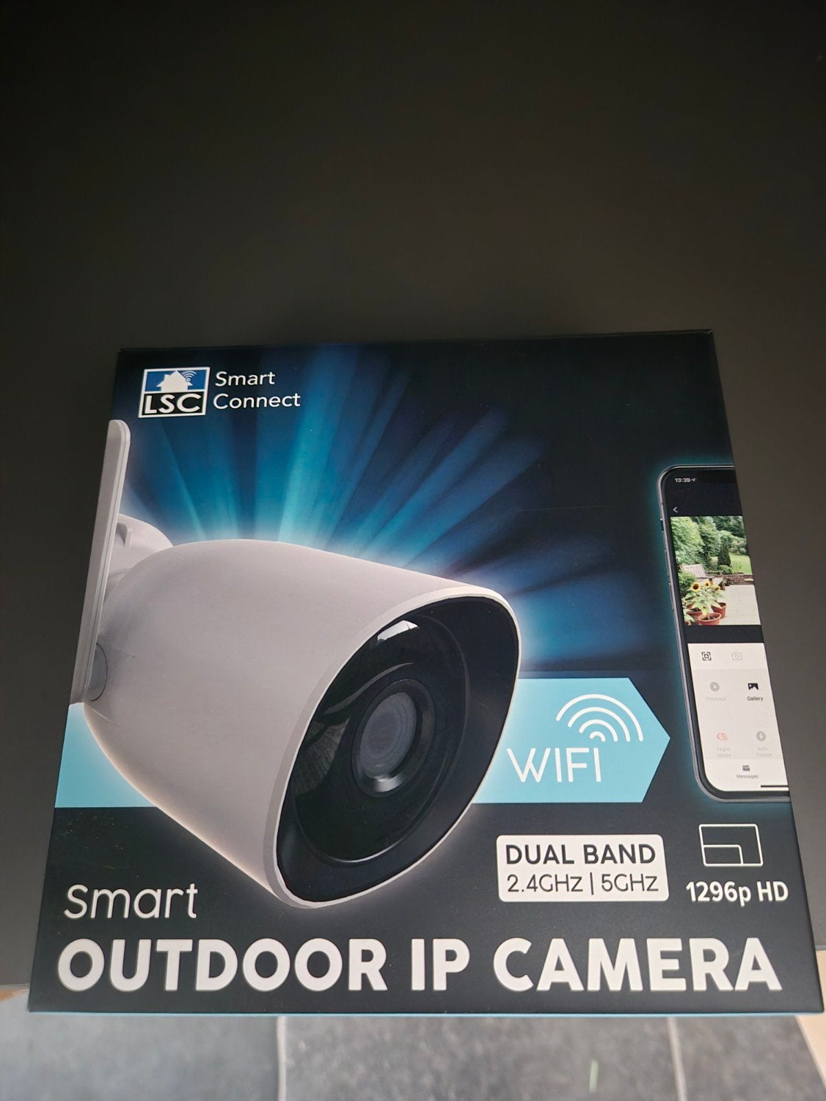 LSC Smart Vaste buiten Camera 1080p HD WiFi., Ophalen of Verzenden, Zo goed als nieuw