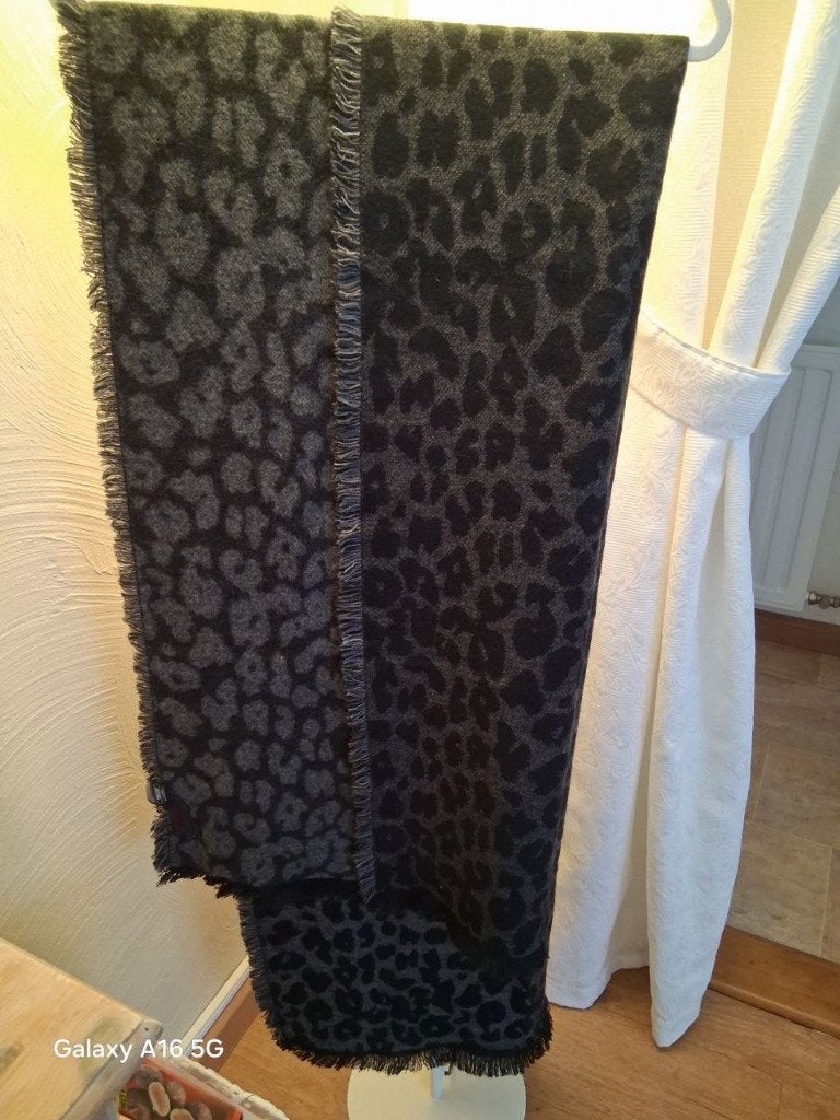 Sjaal winter (Hema), Kleding | Dames, Maat 46/48 (XL) of groter, Ophalen of Verzenden, Zo goed als nieuw, Sjaal