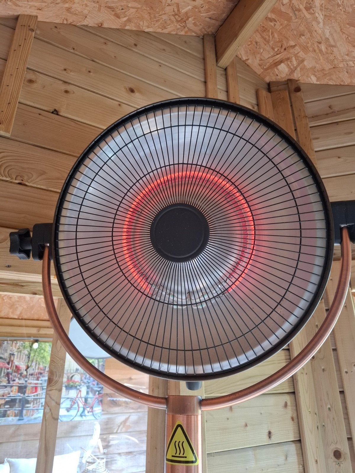 Terrasverwarming - weinig gebruikt, met lichte roestplekjes, Tuin en Terras, Terrasverwarmers, Ophalen, Gebruikt, Elektrisch, Vloer