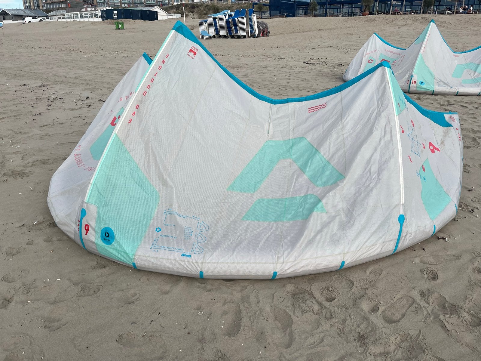 Duotone Evo 9m kitesurf, Watersport en Boten, Geen board, Ophalen of Verzenden, Gebruikt, Kite