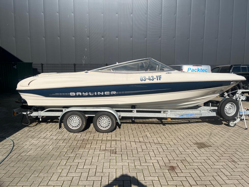 Bayliner 2050 Capri Sportboot met trailer, Ophalen, Gebruikt, Bayliner, Binnenboordmotor