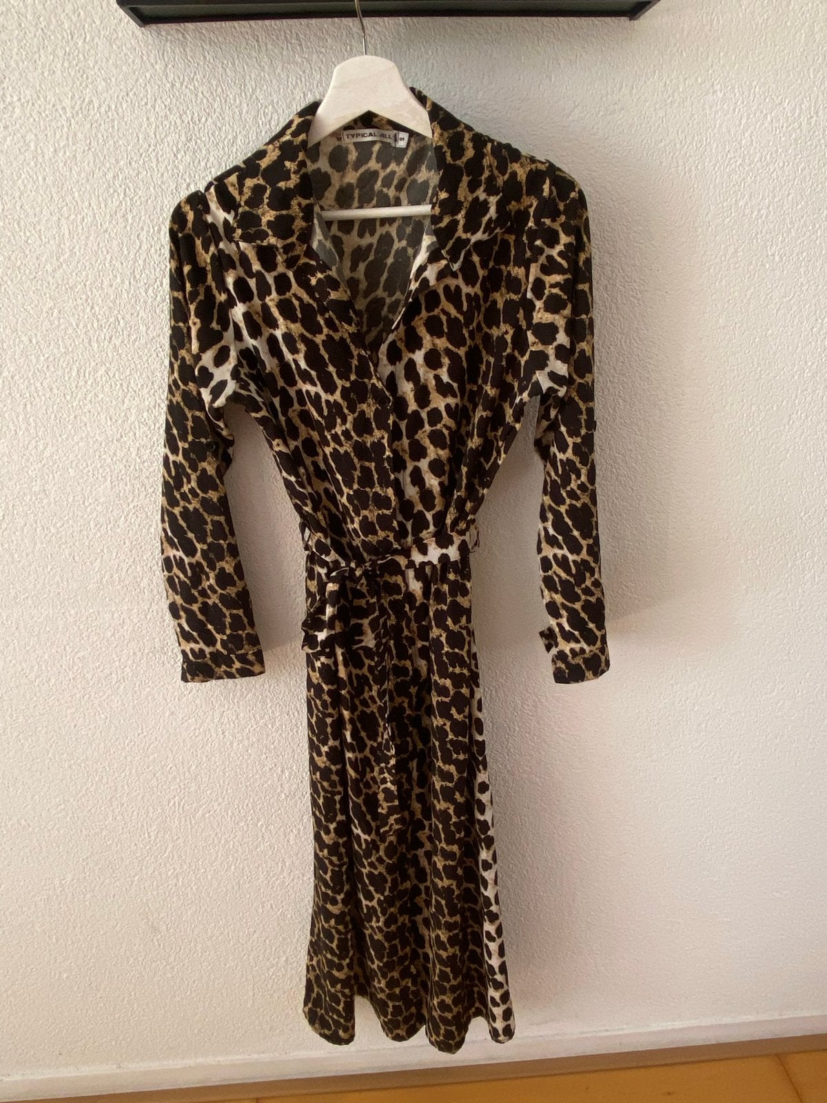 Lange panterprint jurk Typical Jill maat S, Meerkleurig, Ophalen of Verzenden, Maat 36 (S), Gedragen