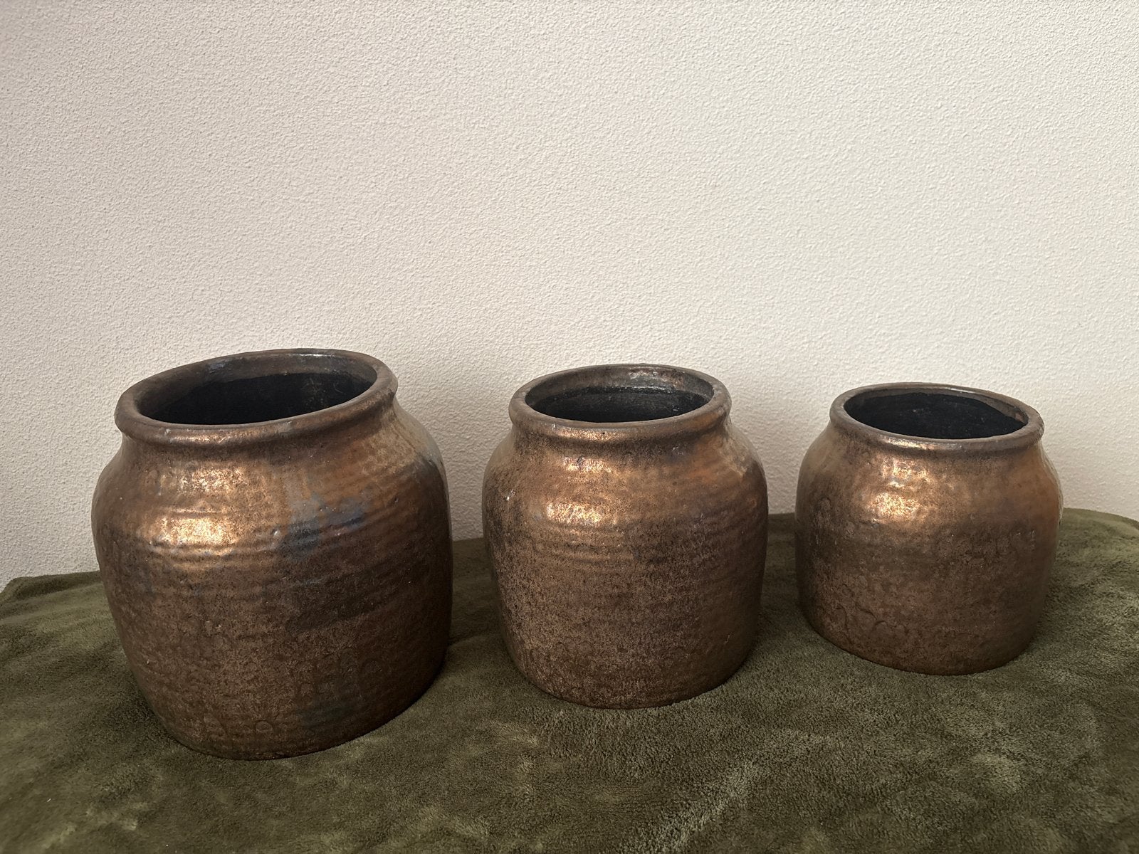 Set van 3 dk bloempotten potten in bronskleur, Ophalen, Rond, Zo goed als nieuw, Binnen