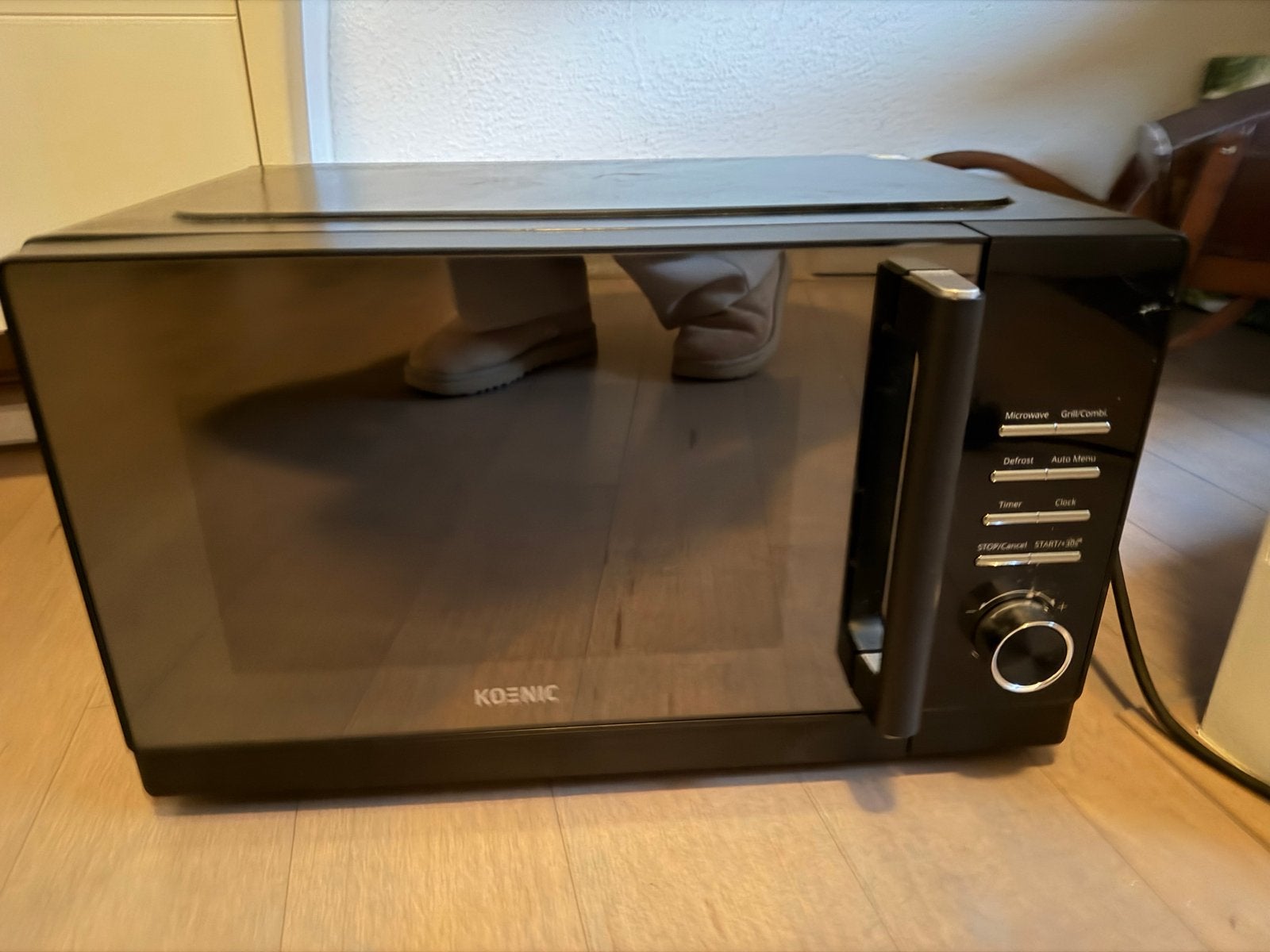 Koenic KMWG 2322 DB Magnetron met Grillfunctie, Ophalen, Gebruikt, Grill, Magnetron