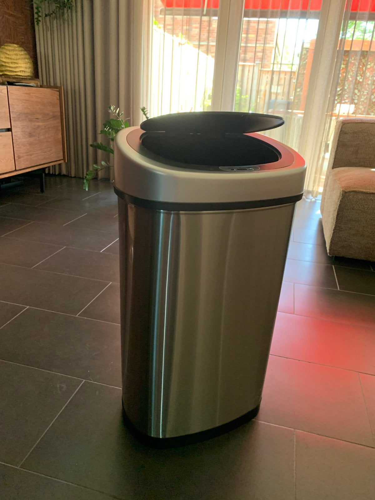 Fonix Homra prullenbak 50 l met sensor, Ophalen, 50 – 75, 40 liter of meer, Zo goed als nieuw