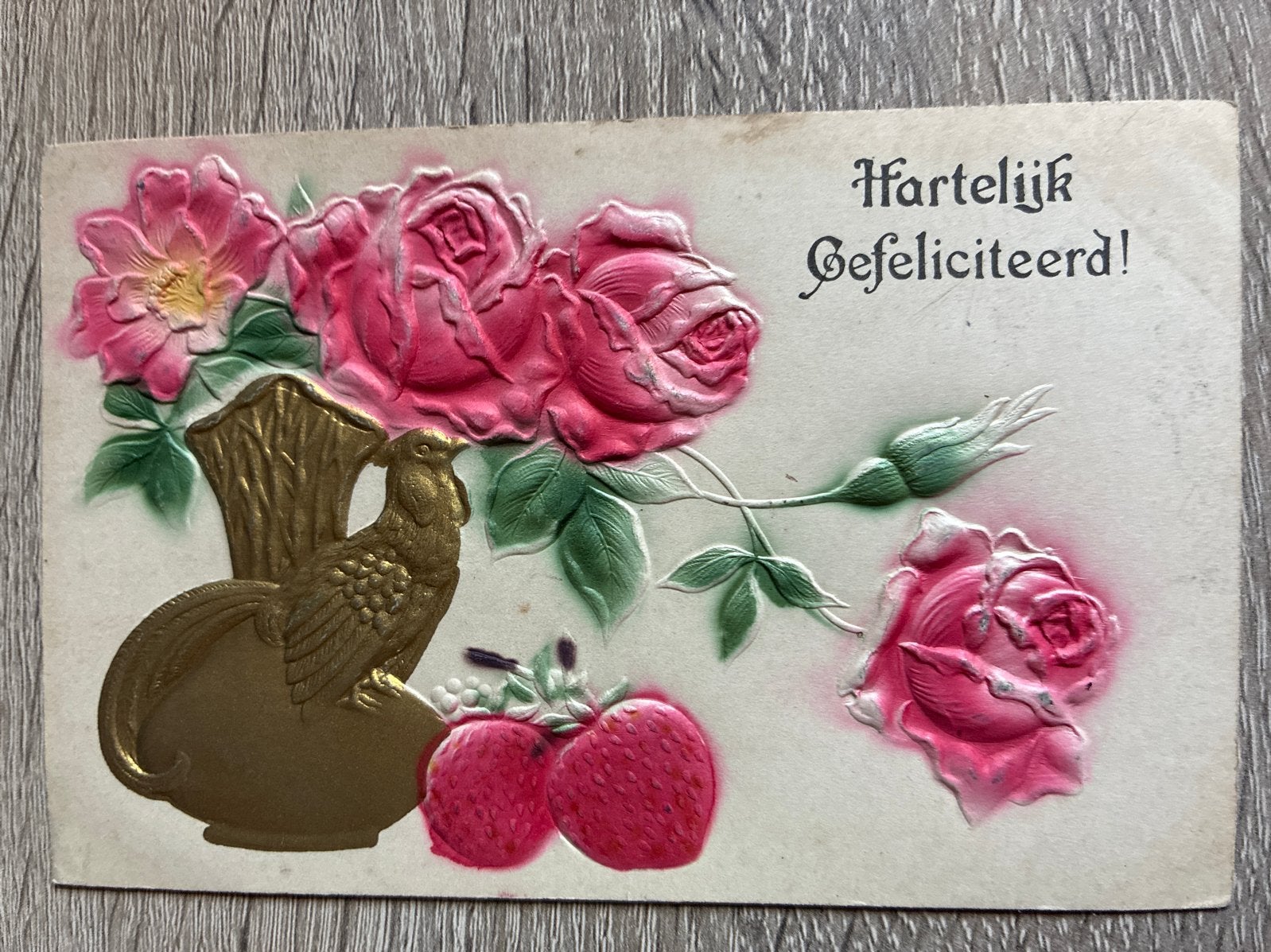 Oude Ansichtkaart 1914 reliëf goudopdruk vogel rozen, Ophalen of Verzenden, Voor 1920, Gelopen, Overige thema's
