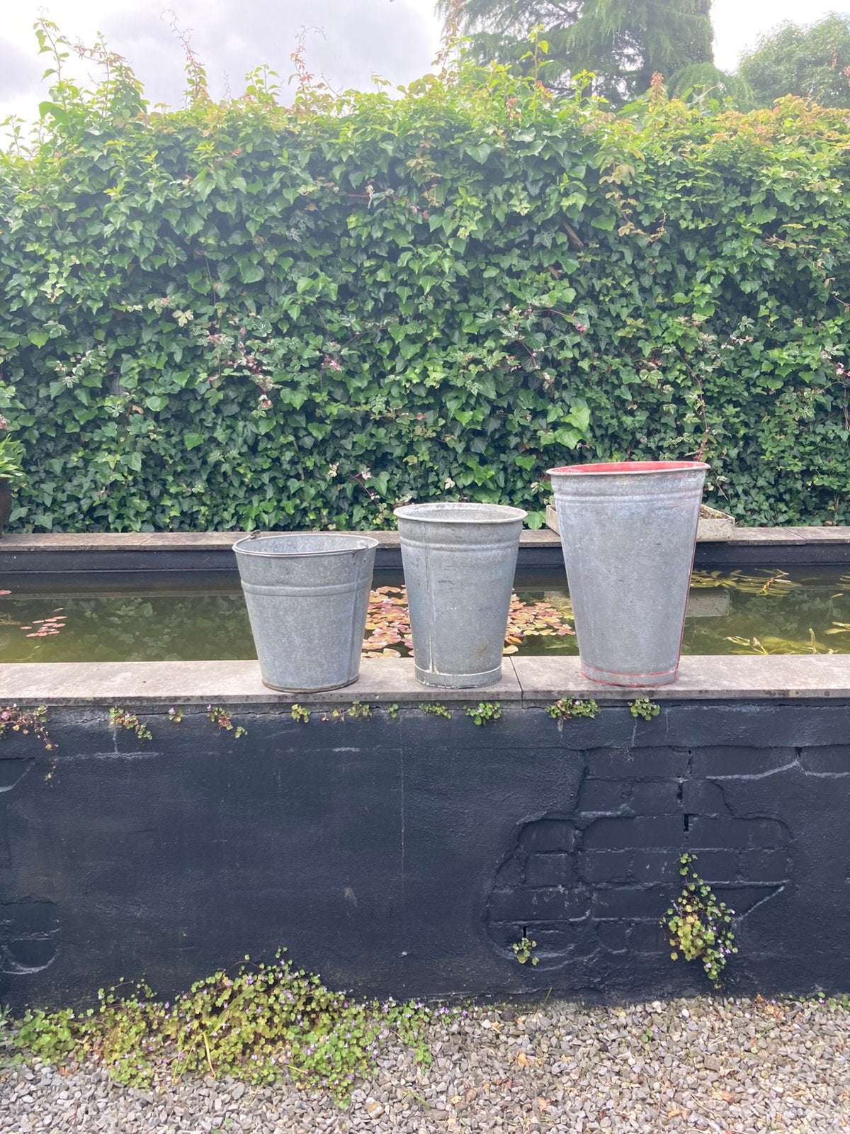 Zinken bloemen emmers te koop, Ophalen of Verzenden, Gebruikt