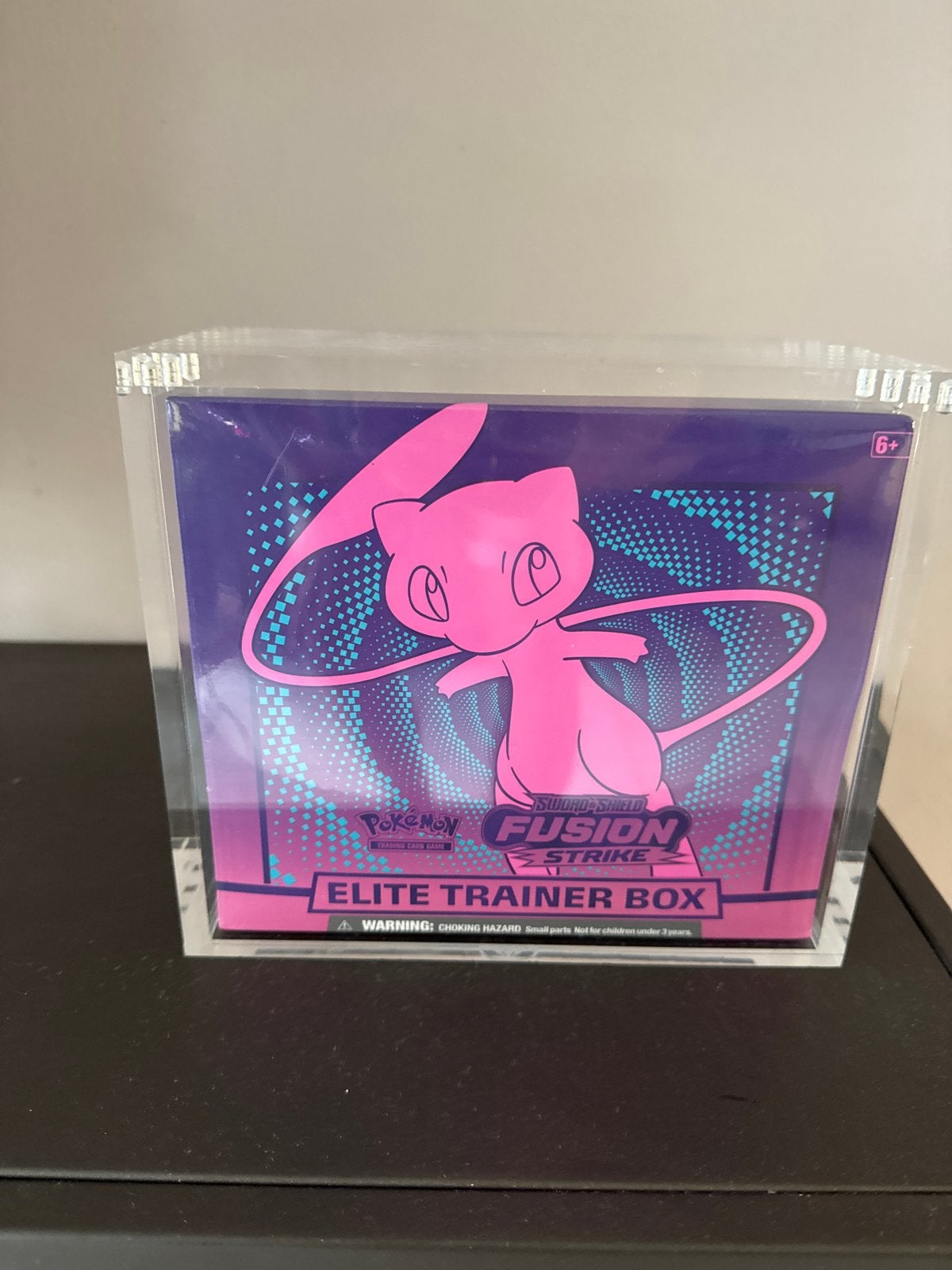 Pokémon TCG: Fusion Strike Elite Trainer Box Mew, Ophalen, Nieuw, Boosterbox