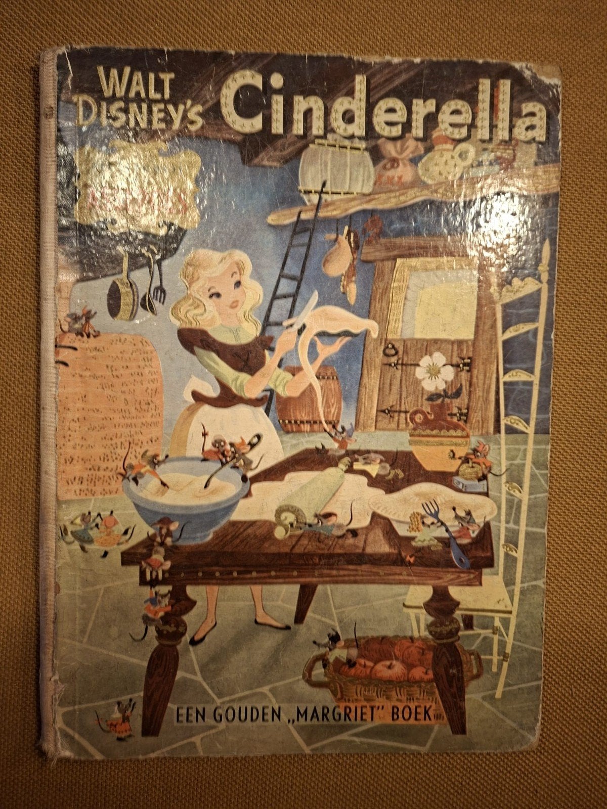 Disney's Sprookjesboeken: Sneeuwwitje, Assepoester, Alic, Boeken, Sprookjes en Fabels, Ophalen of Verzenden, Gelezen