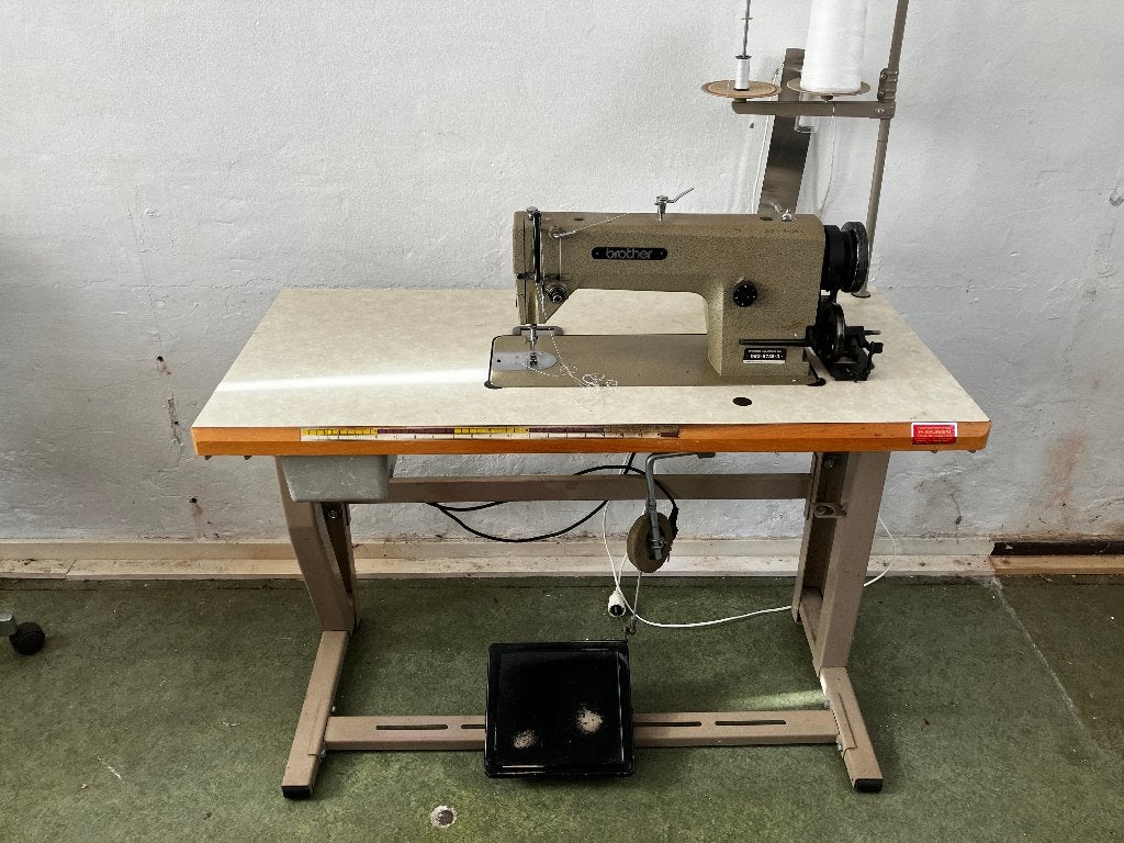 Brother - industrienaaimachine, Hobby en Vrije tijd, Naaimachines en Toebehoren, Ophalen, Gebruikt, Naaimachine, Industrieel