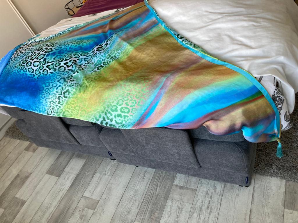 Sjaal met luipaardprint in blauw en groen, Ophalen of Verzenden, Zo goed als nieuw, Blauw, Zonder mouw