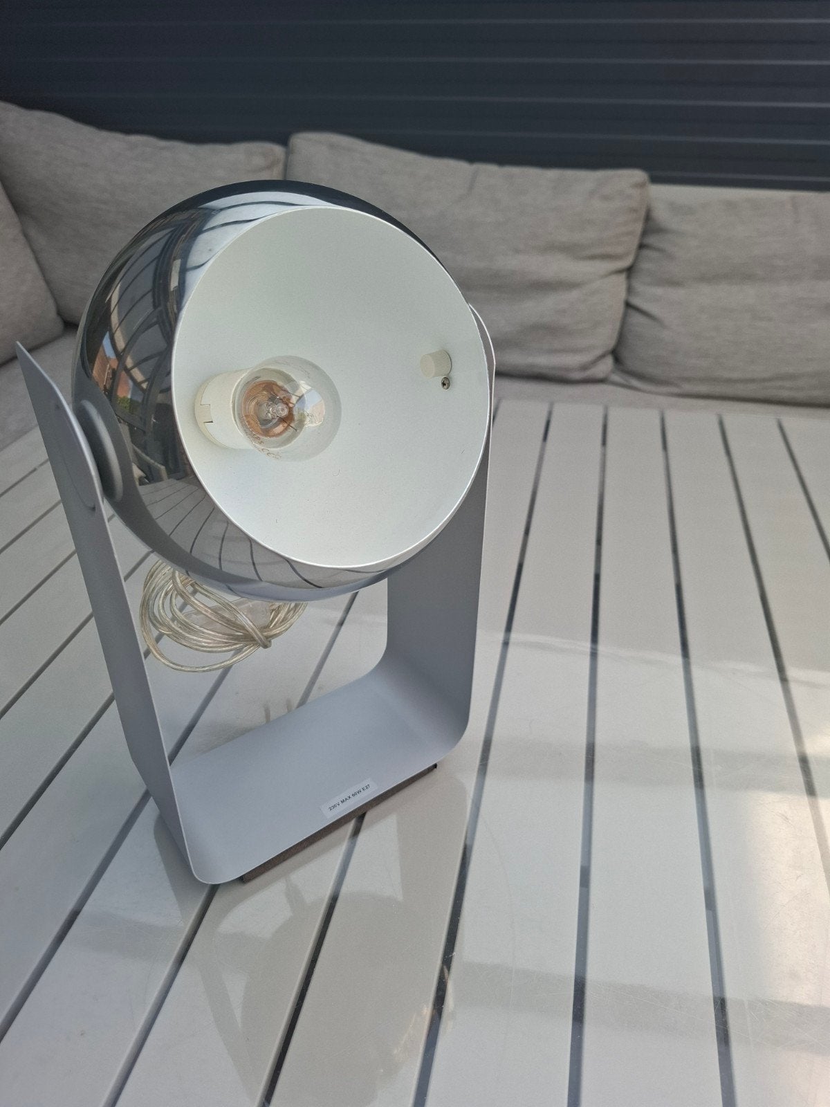 Mooie chroom Space age / eyeball tafellamp van Massive, Staande lamp, Ophalen of Verzenden, 50 tot 250 watt, IJzer