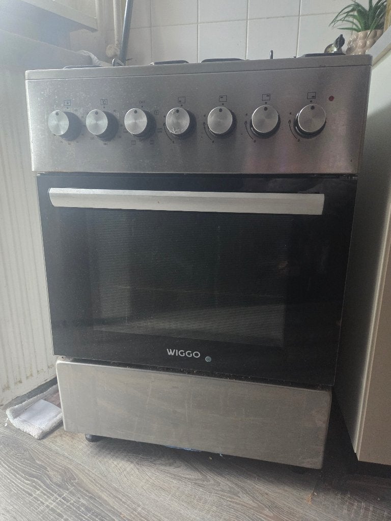 Gasfornuis met oven, Ophalen, Gebruikt, 4 kookzones, Gas