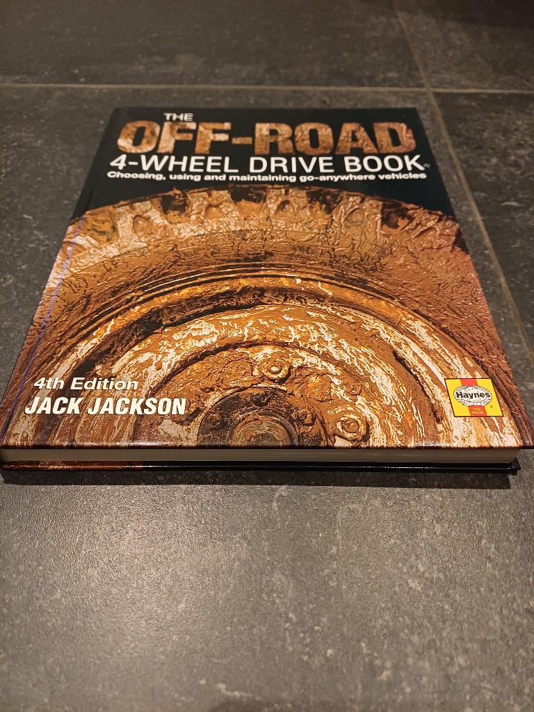 Een goed boek over off-road rijden met 4x4 voertuigen, Ophalen of Verzenden, Gelezen, Algemeen