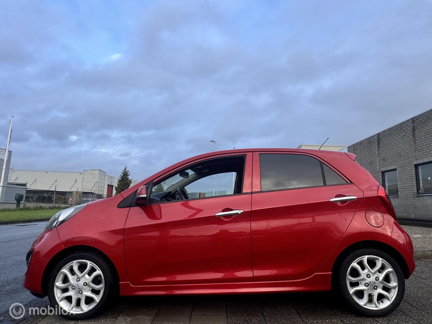 Kia Picanto 1.2 CVVT Super Pack|Stoelverwarming Clima PDC LE, Voorwielaandrijving, Euro 5, 86 pk, 4 cilinders
