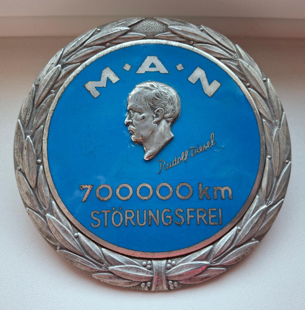 M.A.N. embleem 700.000 km, Verzamelen, Ophalen of Verzenden, Gebruikt, Auto's