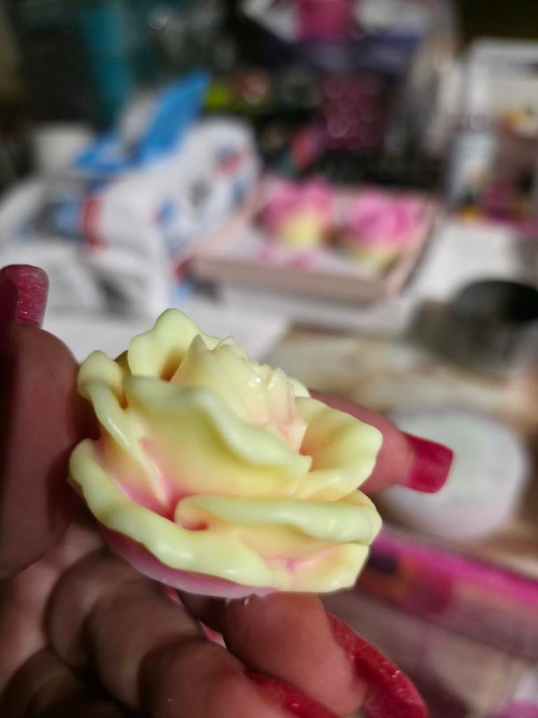 Handgemaakte Rozenkaarsen van 100% Natuurlijke Soy Wax, Meerkleurig, Overige stijlen, Nieuw, Ophalen of Verzenden