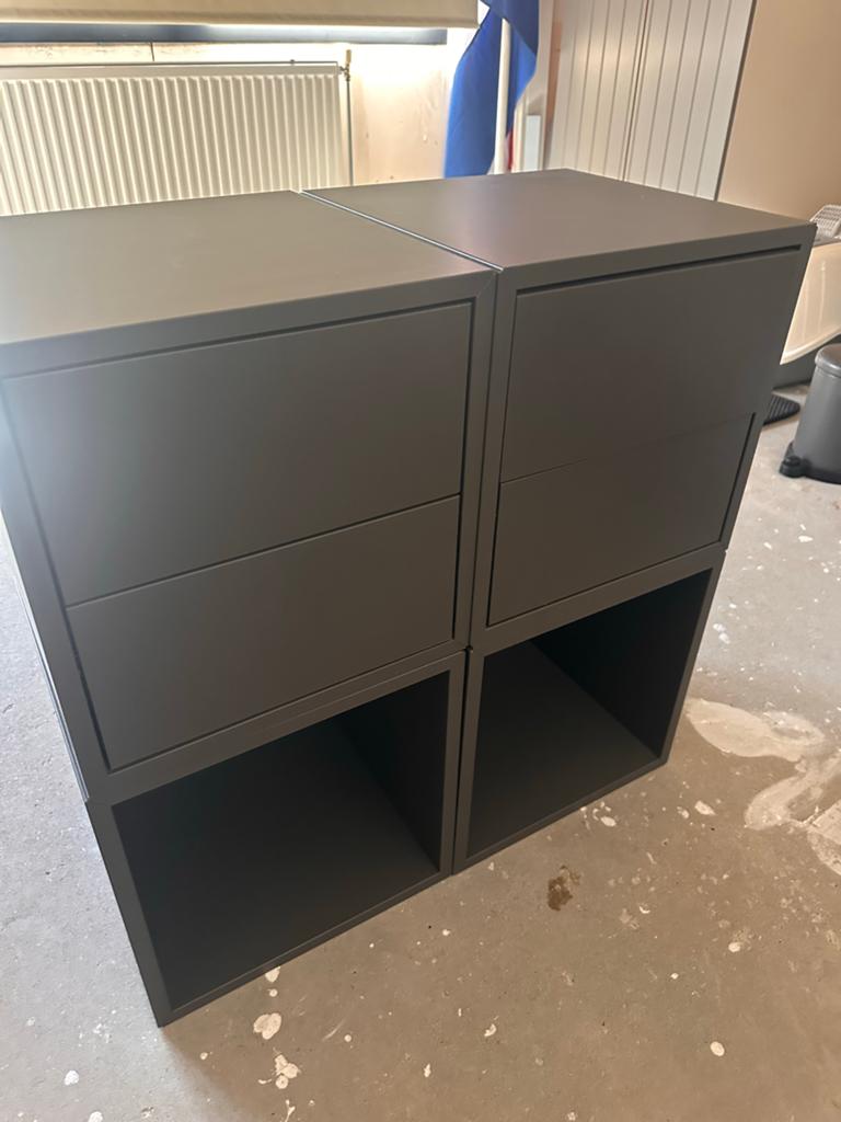 2x IKEA Eket kast met lade en open vak - Donkergrijs, Huis en Inrichting, Kasten | Overige, Zo goed als nieuw, Ophalen