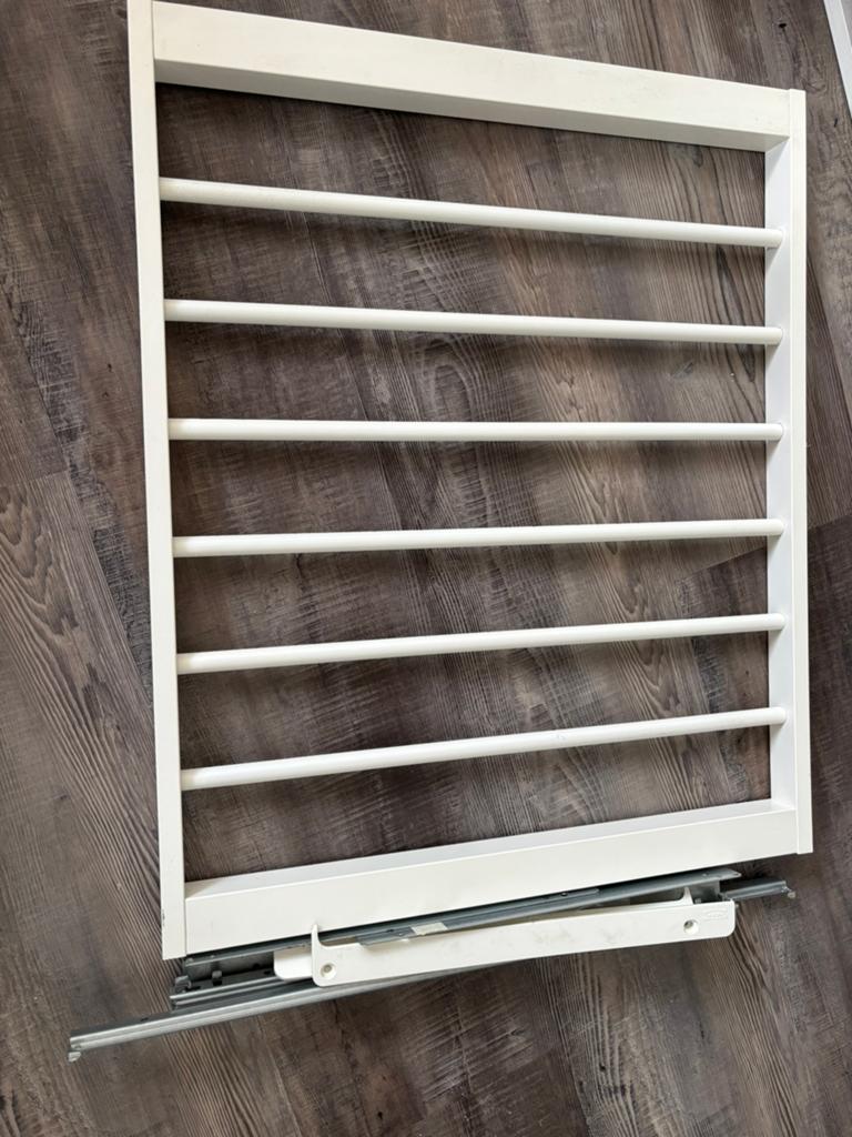 Uittrekbare broekhanger wit ikea, Huis en Inrichting, Ophalen