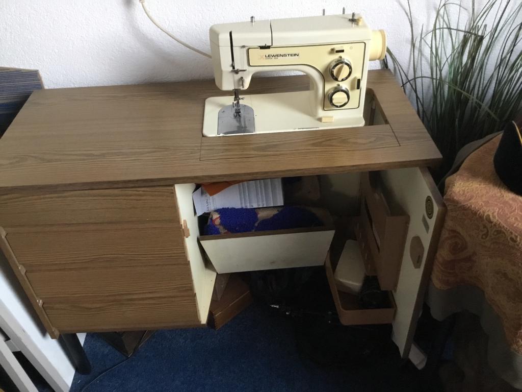 Lewenstein super 404 naaimachine in kast, Ophalen, Gebruikt, Naaimachine, Lewenstein