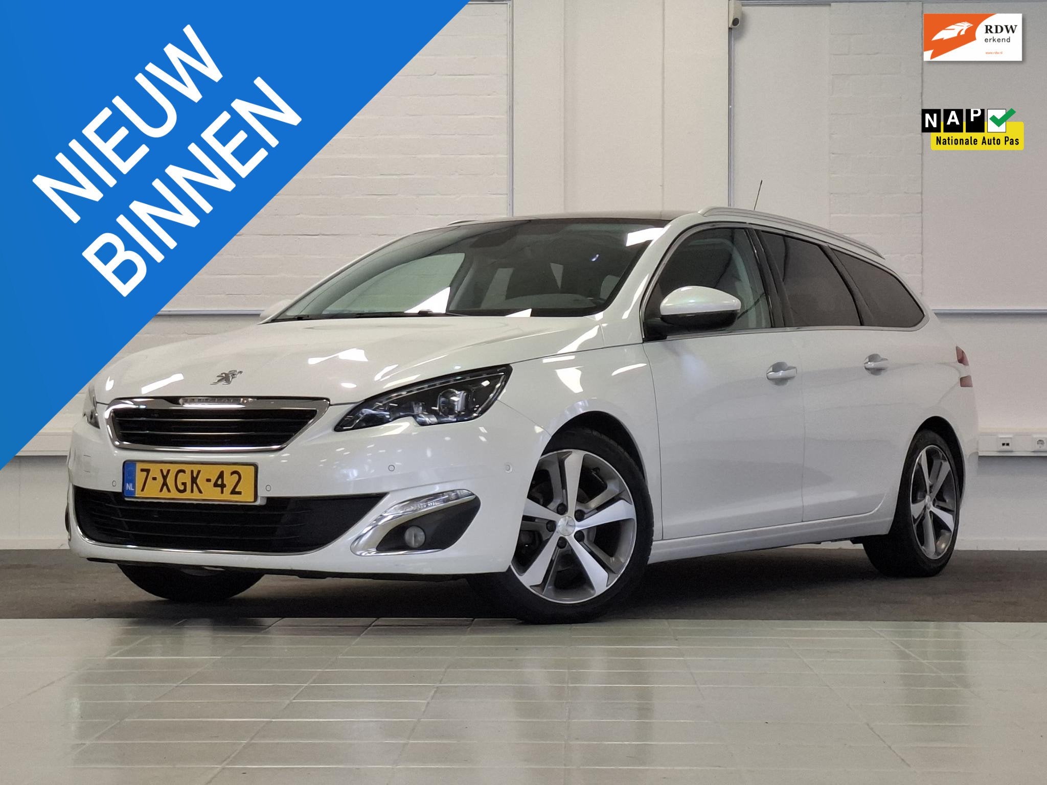 Peugeot 308 SW 1.2 e-THP Première Trekhaak Pano Cruise Clim, Auto's, Voorwielaandrijving, Gebruikt, Euro 6, 1199 cc