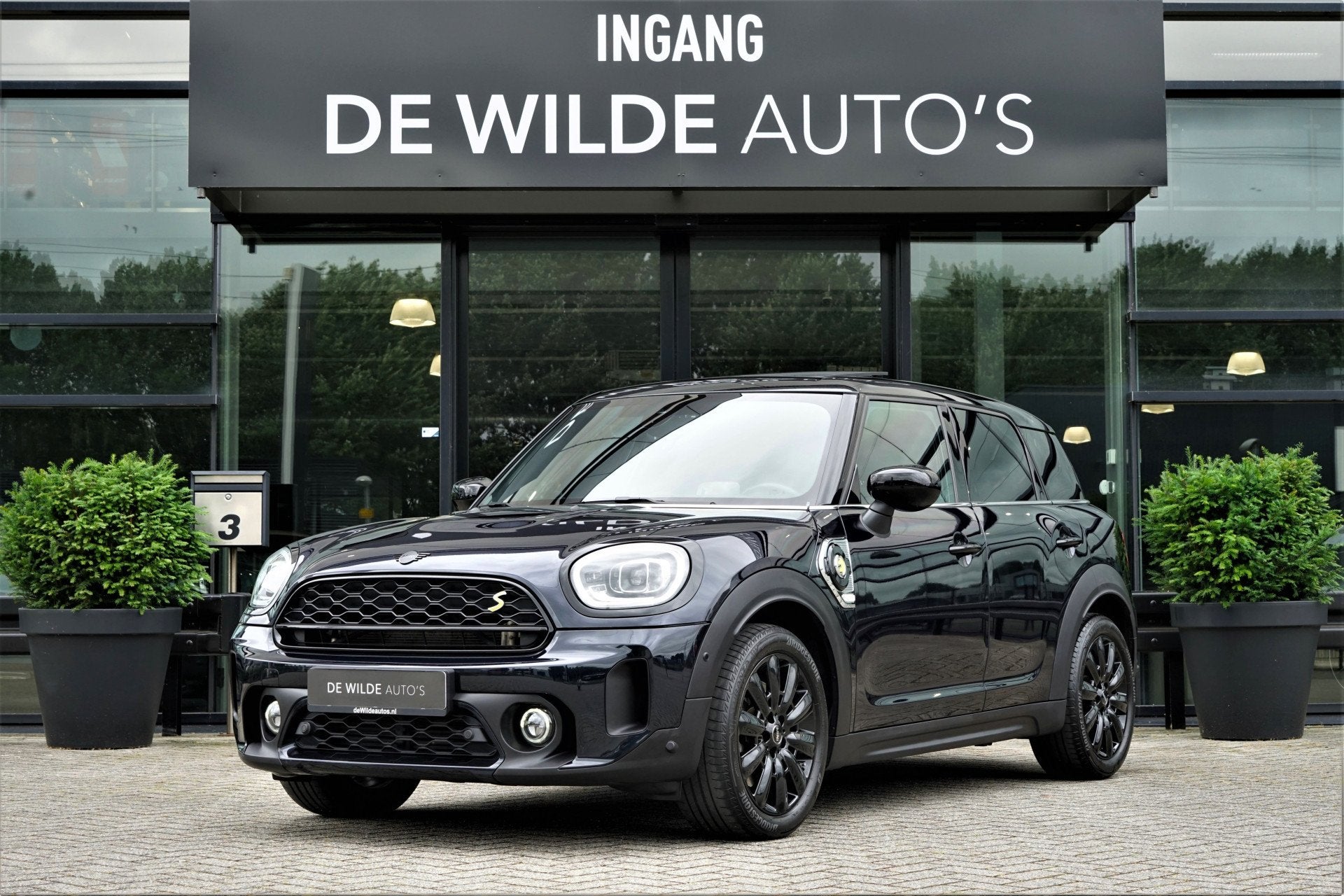 MINI Countryman 1.5 Cooper S E ALL4 Chili 220pk Pano Leer Ca, Auto's, Automaat, Dealer onderhouden, Gebruikt, Zwart