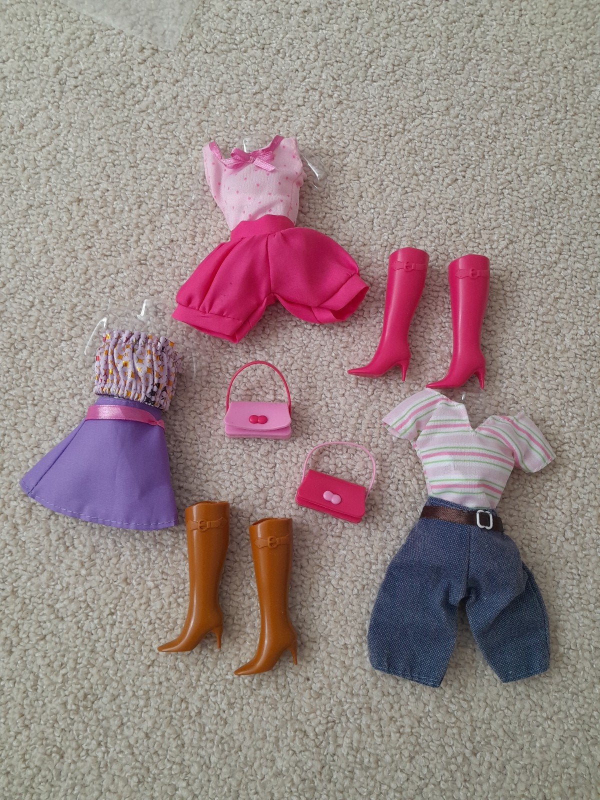 Simba kledingsetjes, Verzamelen, Ophalen of Verzenden, Nieuw, Fashion Doll