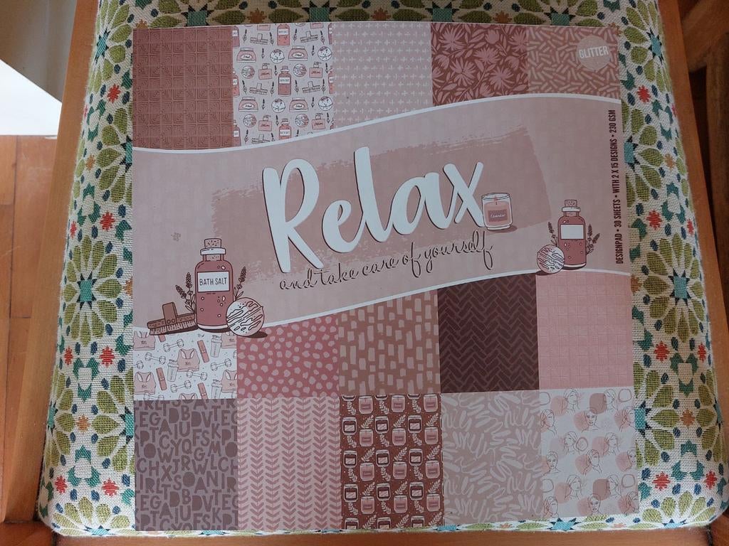 Boek met mooie vellen papier / nieuw / 30 x 30 cm, Hobby en Vrije tijd, Ophalen of Verzenden, Nieuw, Papier of Karton