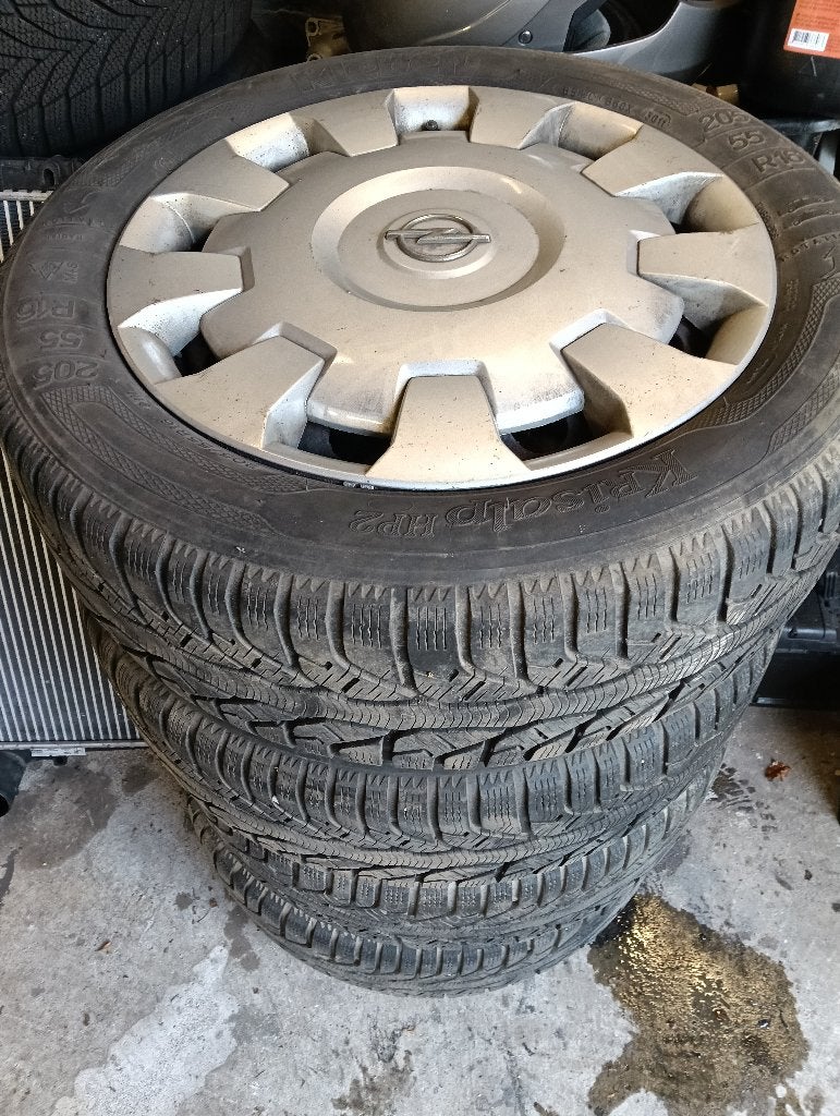 set winter banden op velg opel, Gebruikt, 16 inch, Banden en Velgen, 205 mm