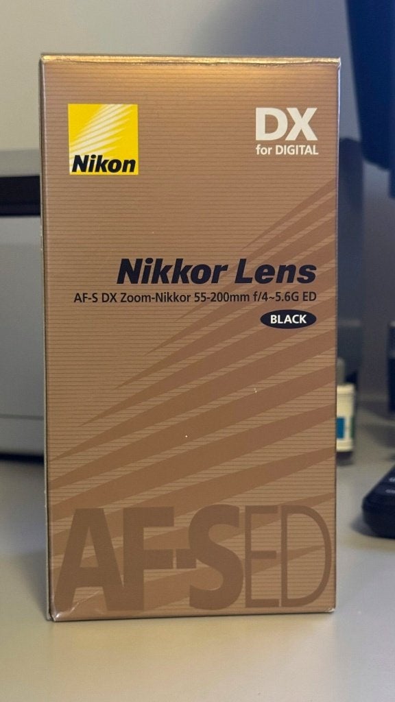 Nikkor-Lens AF-S DX Zoom 55-200mm f/4-5.6G-ED, Audio, Tv en Foto, Telelens, Nikon F-mount, Handmatige focus, Ophalen