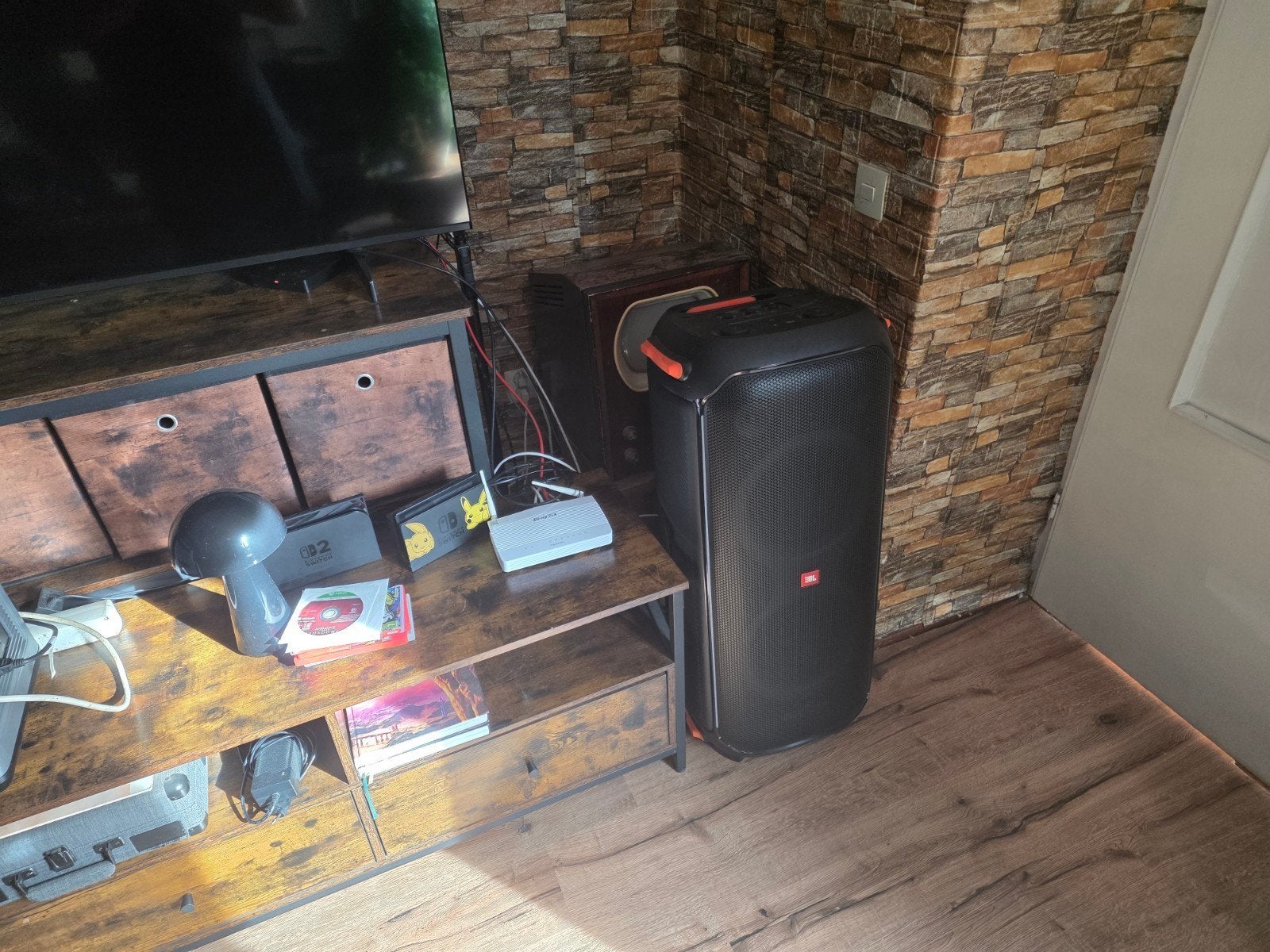JBL Partybox 710 - Krachtige Party Speaker met Lichteffecten, JBL, Party speaker, Zo goed als nieuw, Bluetooth