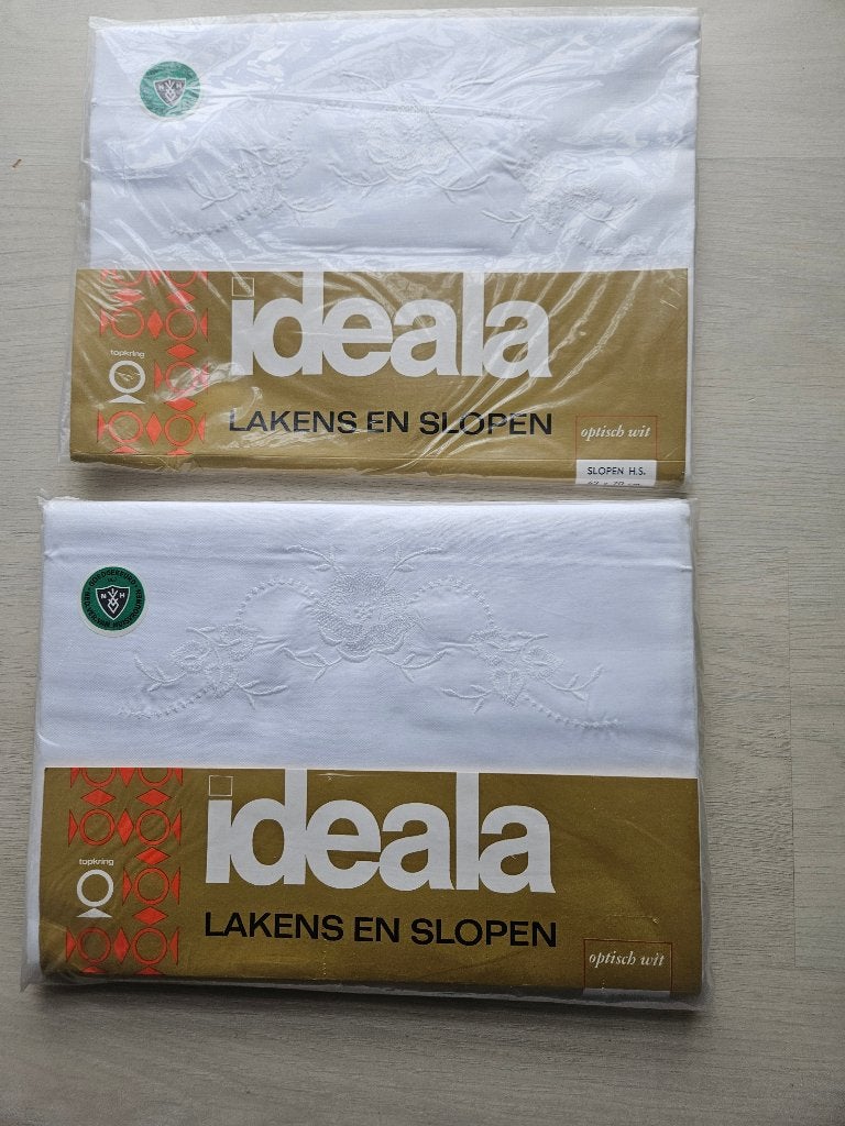 1 laken met motief 180 x 250 cm en 1 x 2 bijpassende slopen, Ophalen of Verzenden, Nieuw, Tweepersoons, Hoeslaken of Sloop