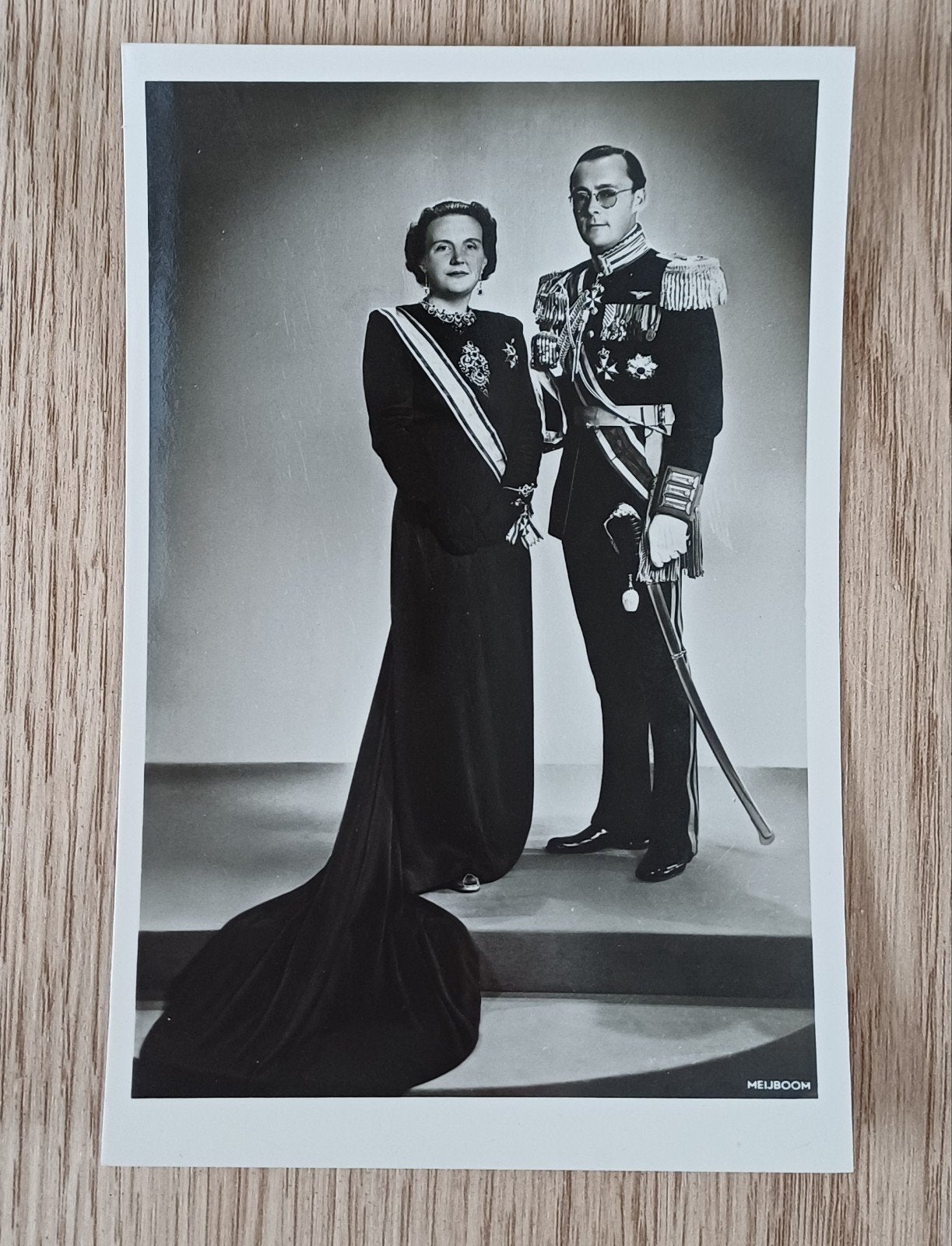 Foto Koningin Juliana en Prins Bernhard, Verzamelen, Ophalen of Verzenden, Zo goed als nieuw, Kaart, Foto of Prent