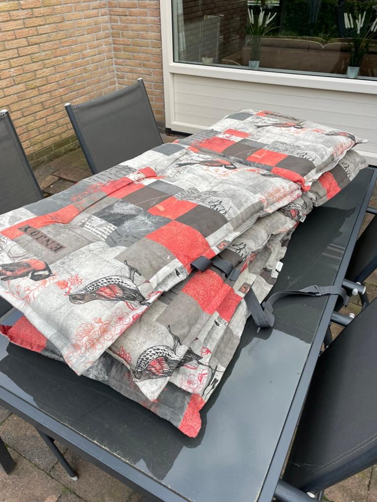 4 tuinkussens voor tuinstoelen - rood/grijs patroon, Tuin en Terras, Tuinmeubel-accessoires, Ophalen, Gebruikt