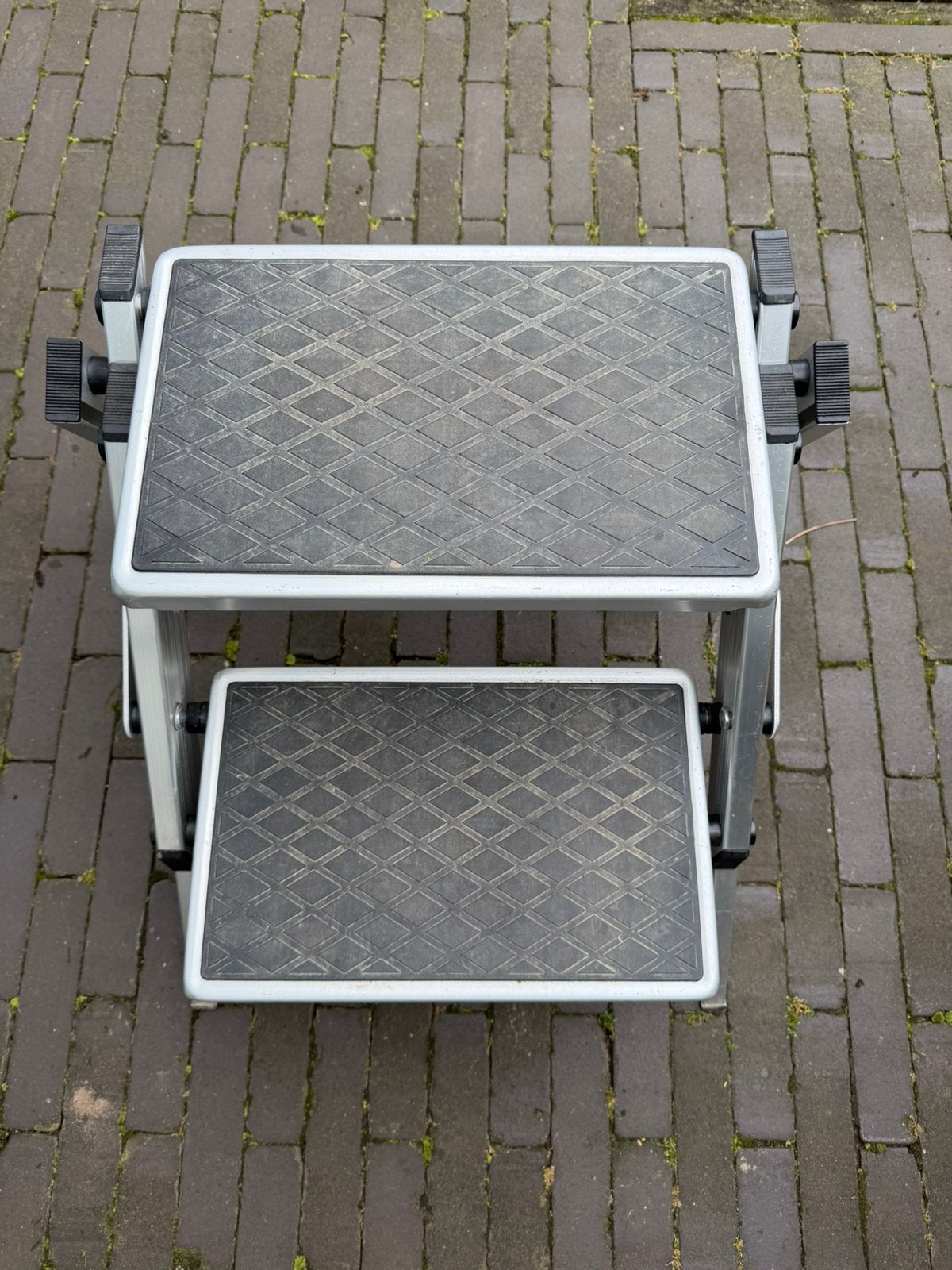Inklapbare caravan trap, Ophalen, Zo goed als nieuw