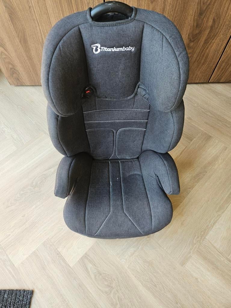 Titaniumbaby autostoel, 15 t/m 36 kg, Ophalen, Overige merken, Gebruikt