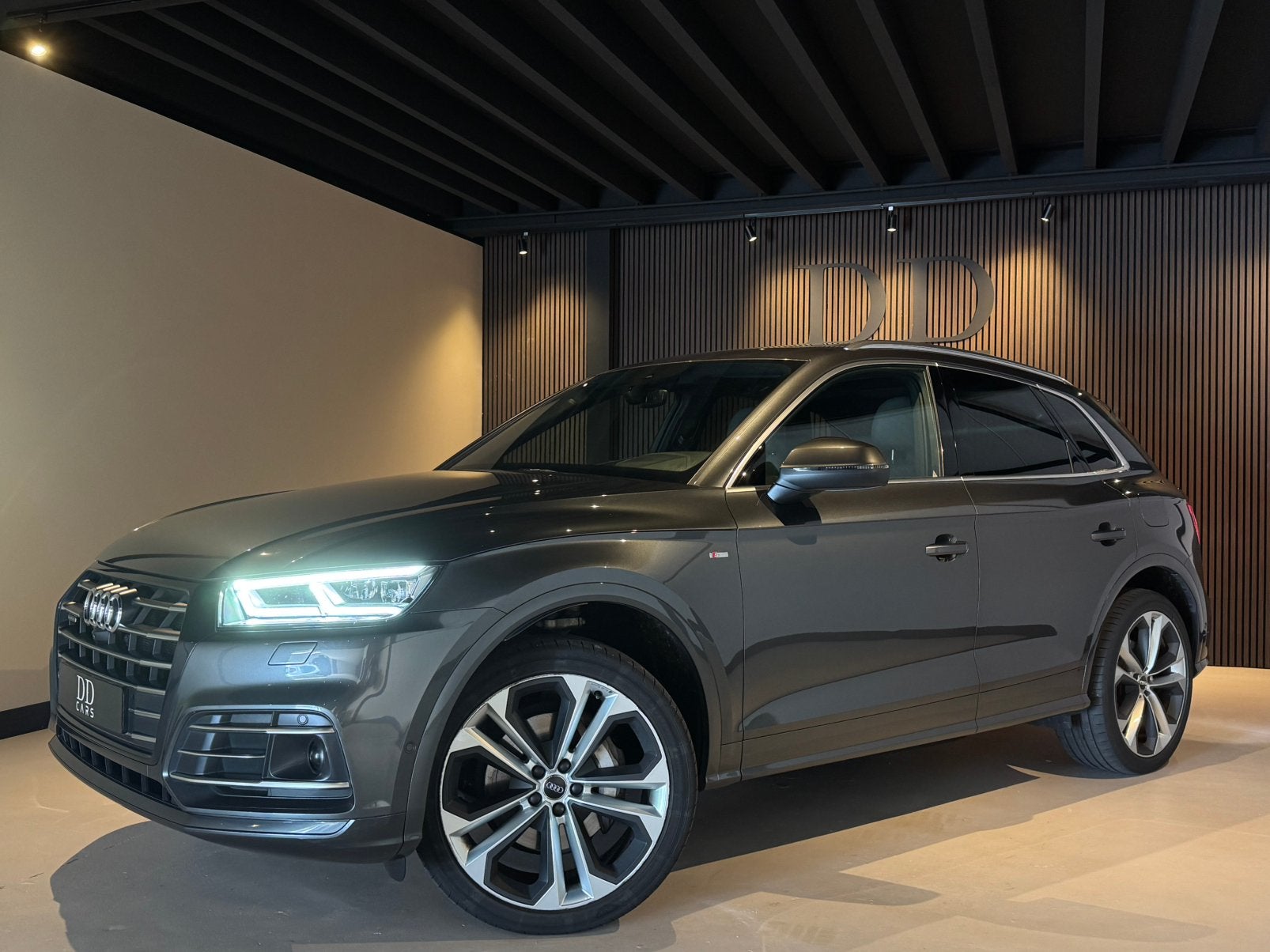Audi Q5 50 Tfsi e Quattro | Pano | 2x S line | 360 | B&O |, Auto's, 2005 kg, 1750 kg, 4 cilinders, 38 km/l