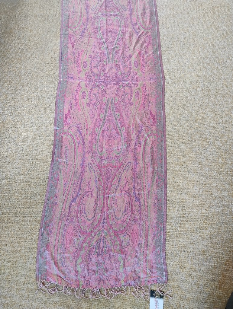 Nieuwe, zijden sjaal uit India merk Shingora pastel tinten, Kleding | Dames, Mutsen, Sjaals en Handschoenen, Maat 38/40 (M), Nieuw