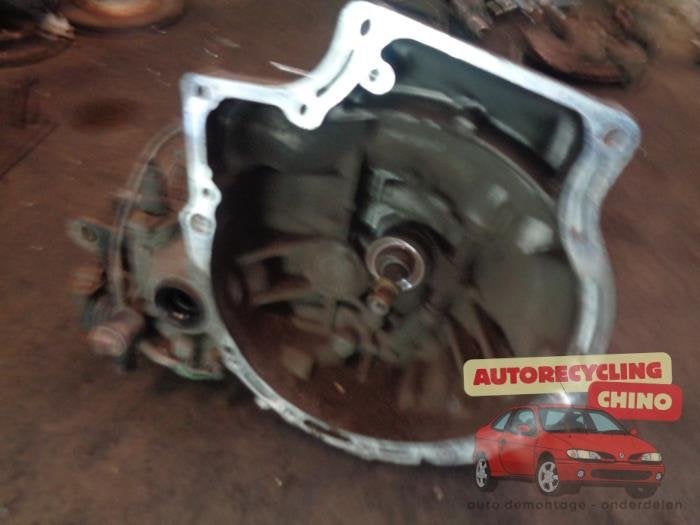 Versnellingsbak van een Mazda Demio, Ophalen, Gebruikt, -, -