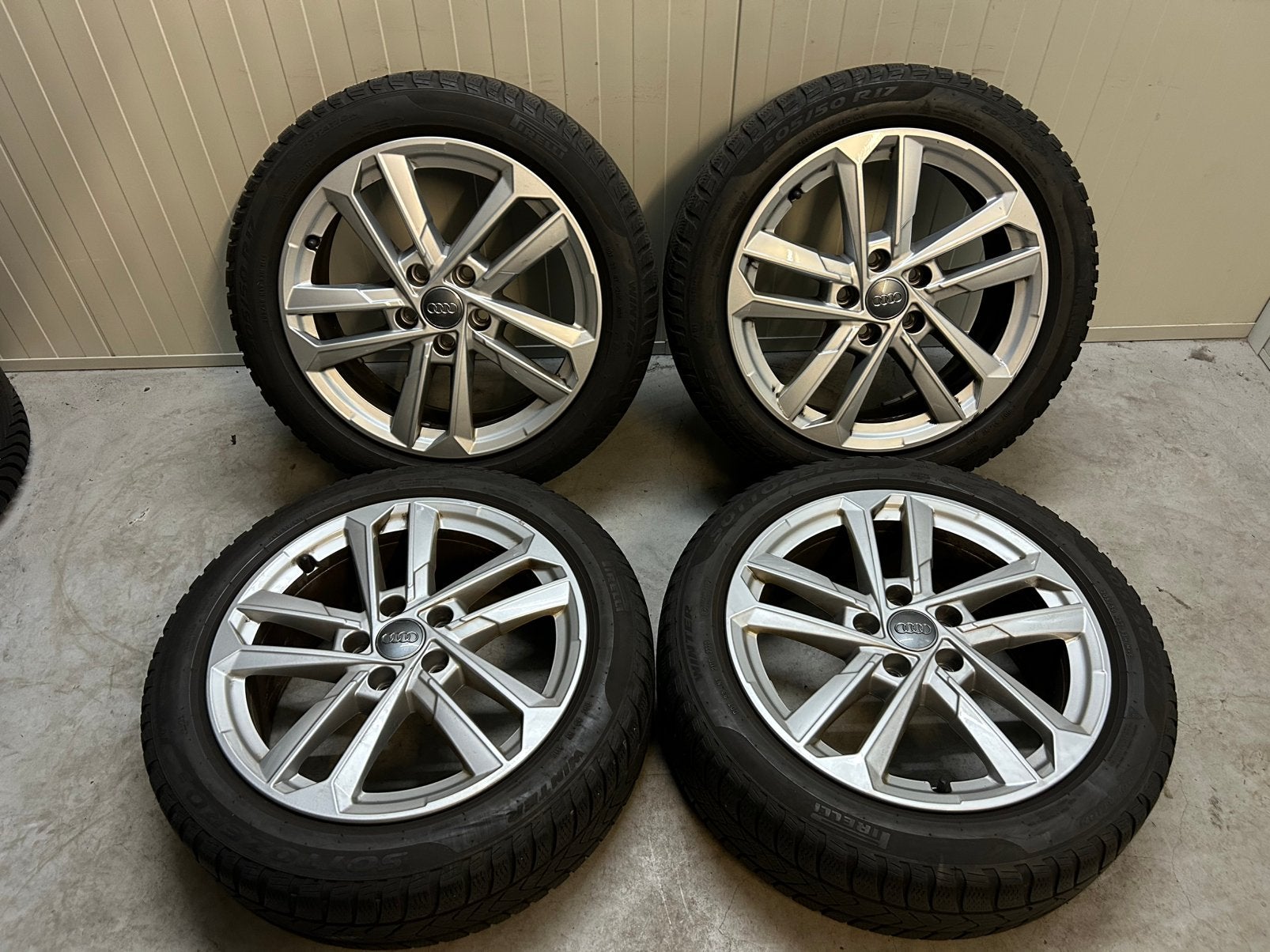 Originele Audi A3 S3 8Y 17 inch 5x112 Pirelli winter 2020, Ophalen, Audi, Gebruikt, Banden en Velgen