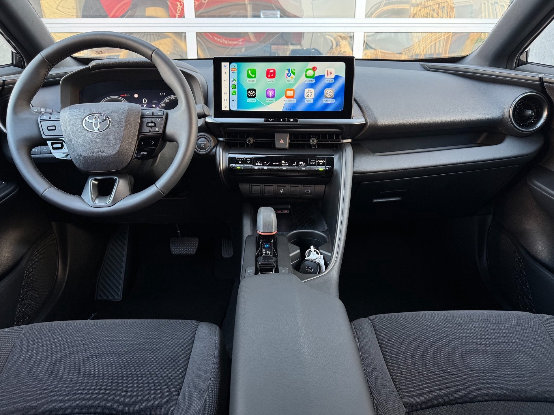 Toyota C-HR 2.0 Plug-in Hybrid 220 Dynamic|Nieuw|Navi|Camera, 12 maanden, Stof, 4 cilinders, Zwart