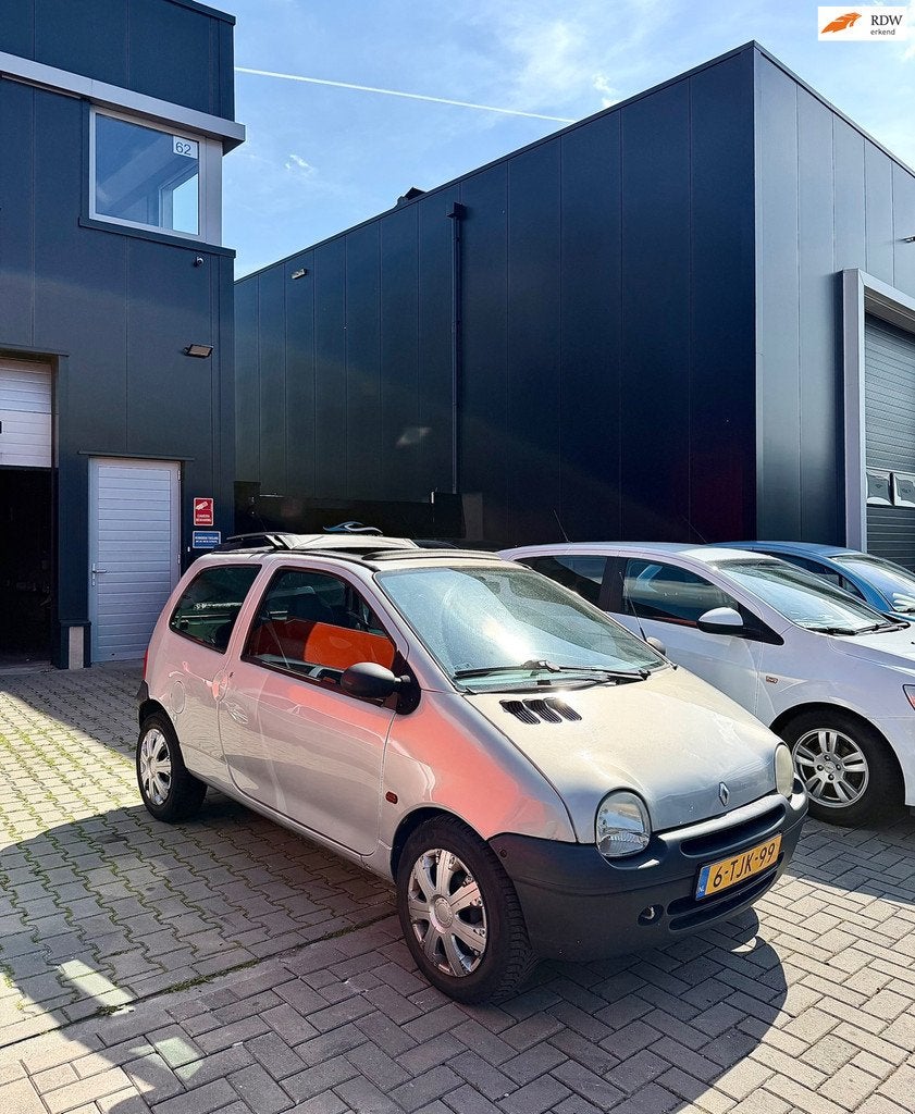 Renault Twingo 1.2 Expression opendak nieuwe APK 05-05-2027, Twingo, 4 cilinders, 4 stoelen, Bedrijf